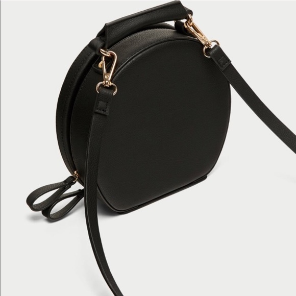 Zara embroidered oval city bag - Picture 6 of 7